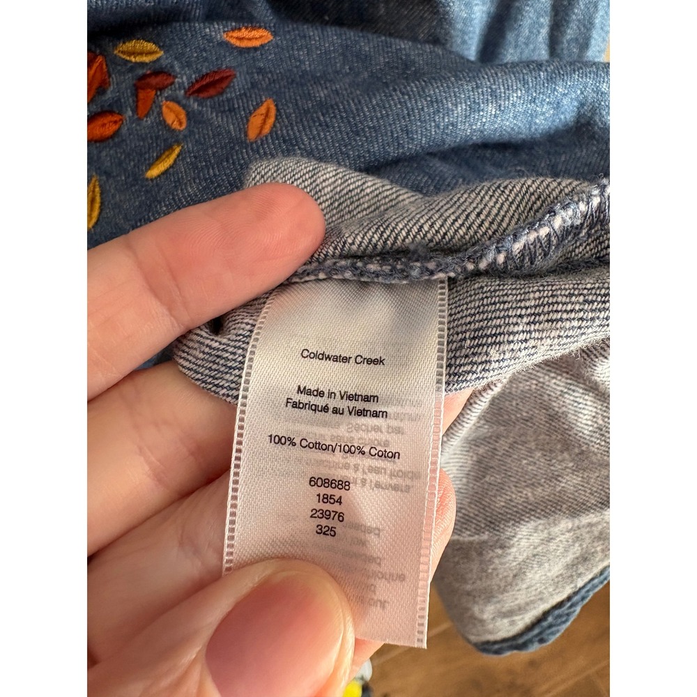 Coldwater Creek Womens Denim Embroidered Fall Shirt Size M Pumpkin Halloween - Picture 3 of 6